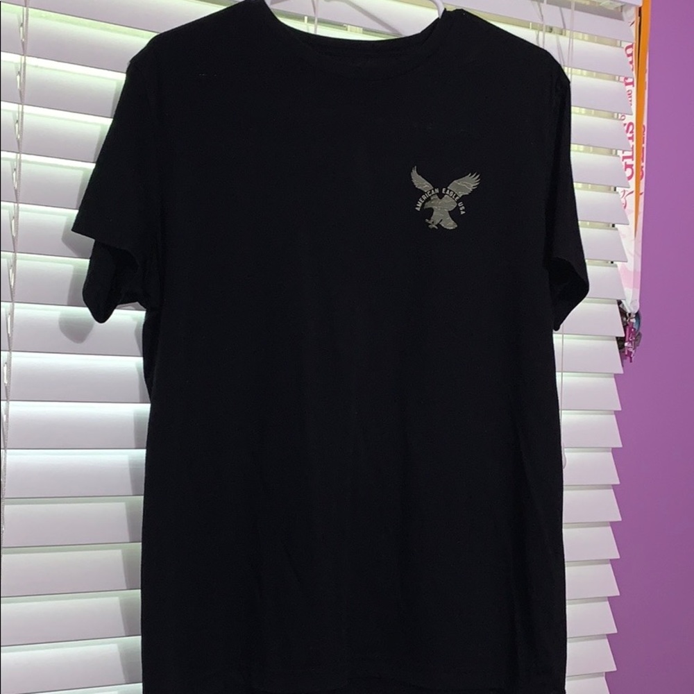 Black t-shirt